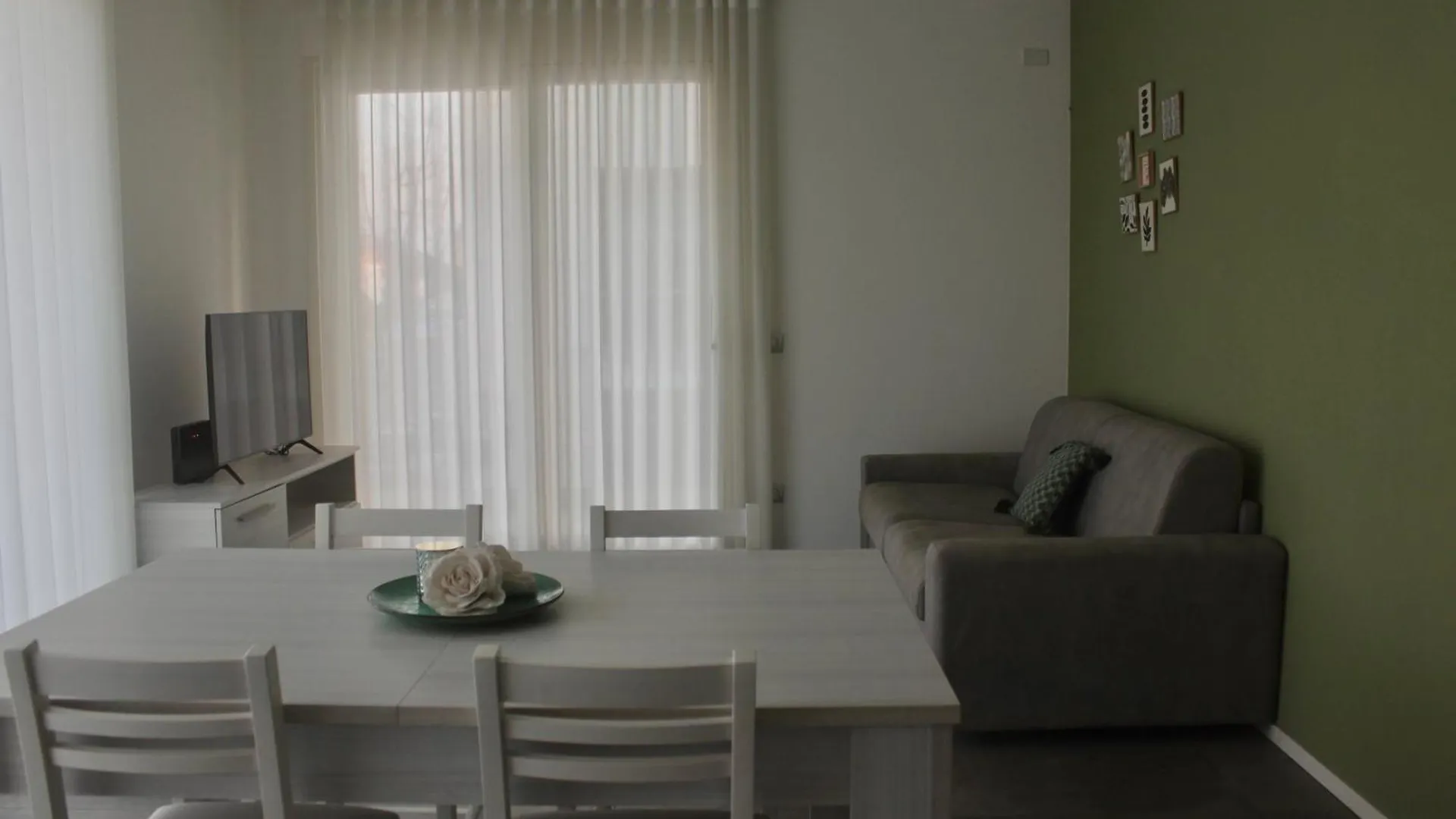 Larici Apartment Cesenatico Italy
